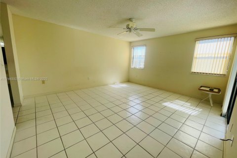 Condominio en venta en Pompano Beach, Florida, 2 dormitorios, 110.55 m2 № 1741474 - foto 16