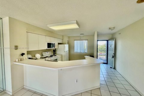 Condominio en venta en Pompano Beach, Florida, 2 dormitorios, 110.55 m2 № 1741474 - foto 4