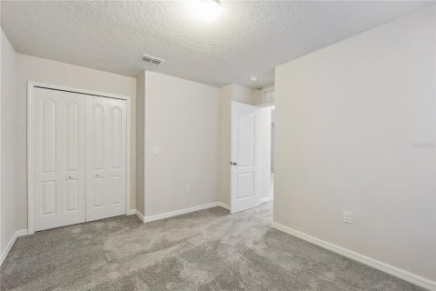 House in Kissimmee, Florida 3 bedrooms, 174.47 sq.m. № 2231989 - photo 14