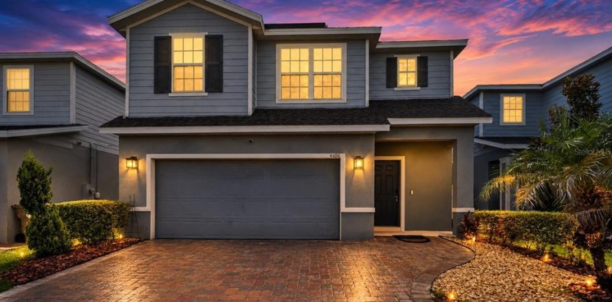 House in Kissimmee, Florida 3 bedrooms, 174.47 sq.m. № 2231989