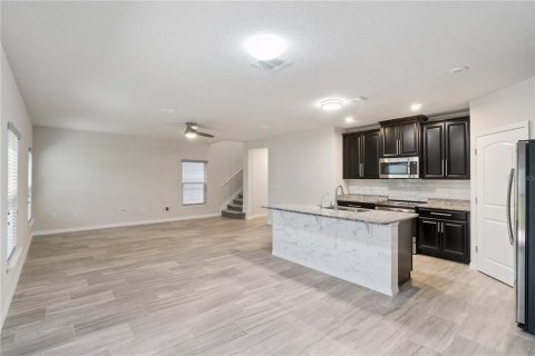 House in Kissimmee, Florida 3 bedrooms, 174.47 sq.m. № 2231989 - photo 6