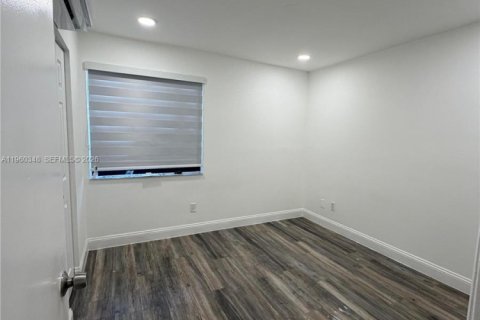 Appartement à louer à Miami, Floride: 1 chambre, 31.59 m2 № 2024760 - photo 6