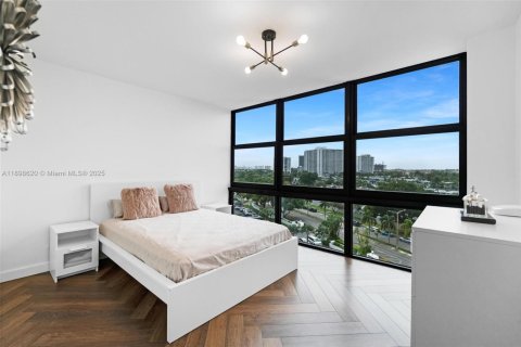 Copropriété à vendre à Hallandale Beach, Floride: 2 chambres, 132.85 m2 № 1955688 - photo 18