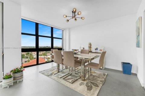 Copropriété à vendre à Hallandale Beach, Floride: 2 chambres, 132.85 m2 № 1955688 - photo 5