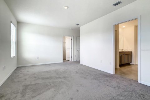 Villa ou maison à louer à Wimauma, Floride: 5 chambres, 234.3 m2 № 2432637 - photo 20