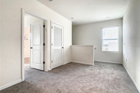 Villa ou maison à louer à Wimauma, Floride: 5 chambres, 234.3 m2 № 2432637 - photo 17