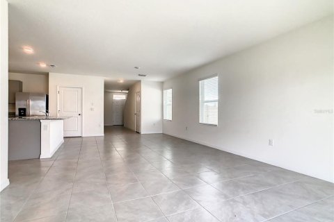 Villa ou maison à louer à Wimauma, Floride: 5 chambres, 234.3 m2 № 2432637 - photo 14