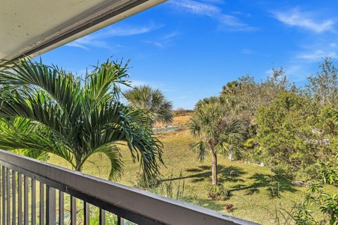 Condo in Palm Beach Gardens, Florida, 2 bedrooms  № 2146914 - photo 18