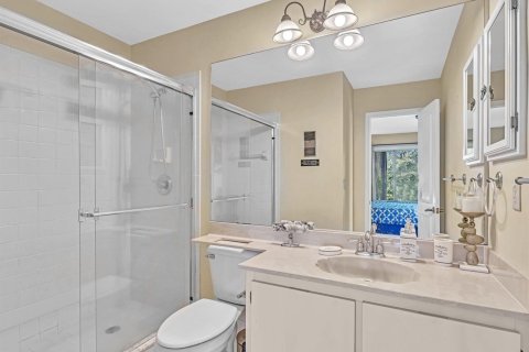 Condo in Palm Beach Gardens, Florida, 2 bedrooms  № 2146914 - photo 15