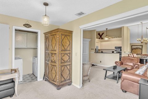 Condo in Palm Beach Gardens, Florida, 2 bedrooms  № 2146914 - photo 7