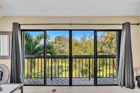 Condo in Palm Beach Gardens, Florida, 2 bedrooms  № 2146914 - photo 8