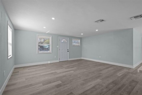 Villa ou maison à vendre à Tarpon Springs, Floride: 3 chambres, 124.86 m2 № 2155593 - photo 3