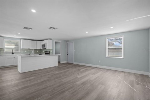 Villa ou maison à vendre à Tarpon Springs, Floride: 3 chambres, 124.86 m2 № 2155593 - photo 12