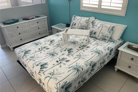 Condo in Clearwater, Florida, 1 bedroom  № 1788987 - photo 4