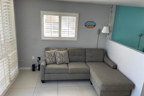 Condo in Clearwater, Florida, 1 bedroom  № 1788987 - photo 2