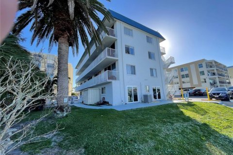 Condo in Clearwater, Florida, 1 bedroom  № 1788987 - photo 21