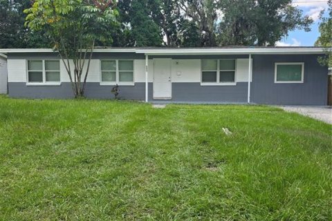 Casa en alquiler en Tampa, Florida, 4 dormitorios, 122.82 m2 № 1913674 - foto 1