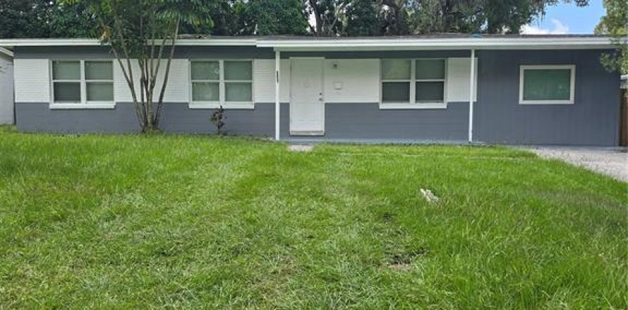 Casa en Tampa, Florida 4 dormitorios, 122.82 m2 № 1913674