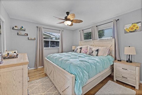 House in Lakeland, Florida 4 bedrooms, 129.32 sq.m. № 1901969 - photo 12
