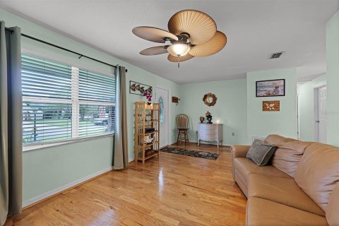 House in Lakeland, Florida 4 bedrooms, 129.32 sq.m. № 1901969 - photo 5