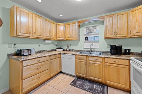 House in Lakeland, Florida 4 bedrooms, 129.32 sq.m. № 1901969 - photo 9