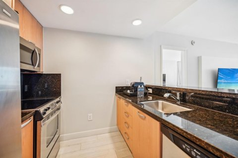 Condominio en venta en Fort Lauderdale, Florida, 1 dormitorio, 80.64 m2 № 2254613 - foto 13