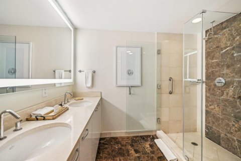 Condominio en venta en Fort Lauderdale, Florida, 1 dormitorio, 80.64 m2 № 2254613 - foto 19