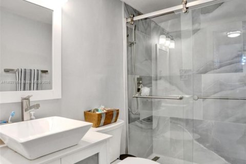 Condominio en venta en Pompano Beach, Florida, 2 dormitorios, 111.48 m2 № 1689446 - foto 16