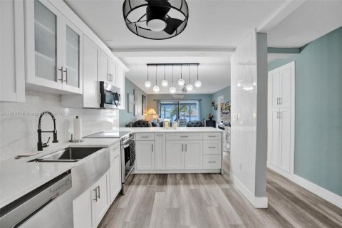 Condominio en venta en Pompano Beach, Florida, 2 dormitorios, 111.48 m2 № 1689446 - foto 4