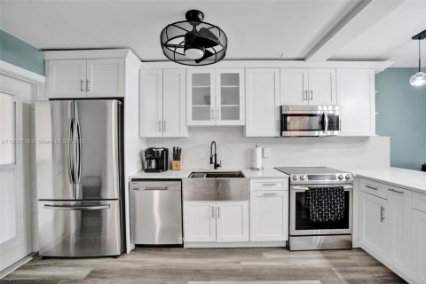 Condominio en venta en Pompano Beach, Florida, 2 dormitorios, 111.48 m2 № 1689446 - foto 5