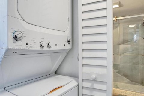 Condominio en venta en Pompano Beach, Florida, 2 dormitorios, 111.48 m2 № 1689446 - foto 21