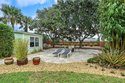 Villa ou maison à vendre à New Smyrna Beach, Floride: 2 chambres, 75.81 m2 № 2390862 - photo 20