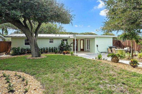 Villa ou maison à vendre à New Smyrna Beach, Floride: 2 chambres, 75.81 m2 № 2390862 - photo 25
