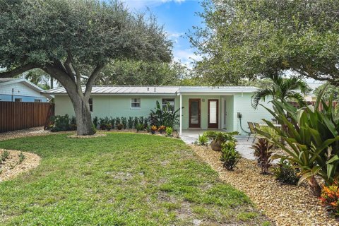 Villa ou maison à vendre à New Smyrna Beach, Floride: 2 chambres, 75.81 m2 № 2390862 - photo 24