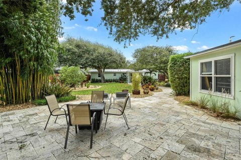 Villa ou maison à vendre à New Smyrna Beach, Floride: 2 chambres, 75.81 m2 № 2390862 - photo 19