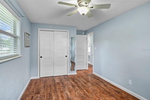 Villa ou maison à vendre à New Smyrna Beach, Floride: 2 chambres, 75.81 m2 № 2390862 - photo 12