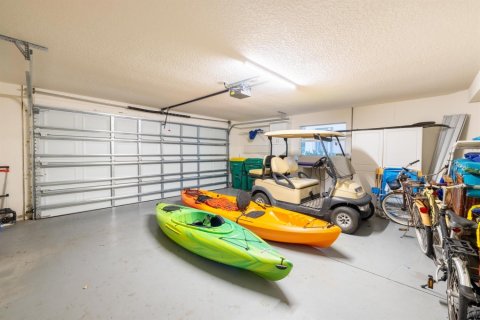 Villa ou maison à louer à Melbourne Beach, Floride: 4 chambres, 220.27 m2 № 736326 - photo 1