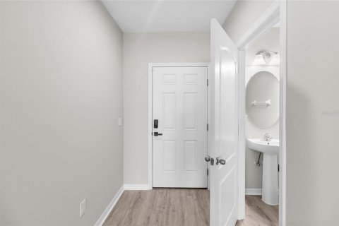 Casa en venta en Land O' Lakes, Florida, 4 dormitorios, 224.54 m2 № 1919874 - foto 4
