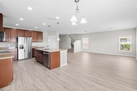 Casa en venta en Land O' Lakes, Florida, 4 dormitorios, 224.54 m2 № 1919874 - foto 10