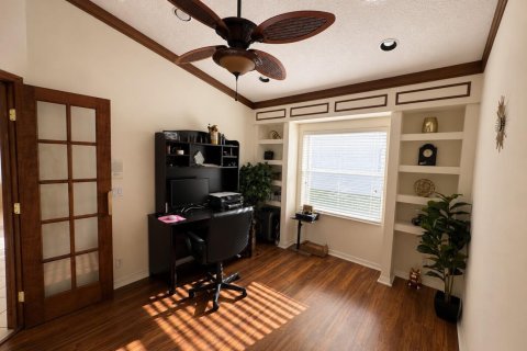 House in Lake Worth, Florida 3 bedrooms, 156.35 sq.m. № 2192583 - photo 6