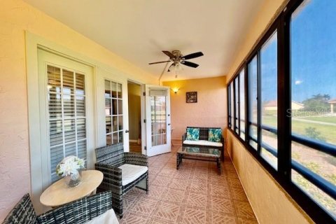 Condo in Punta Gorda, Florida, 2 bedrooms № 2111254 - photo 18