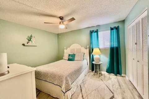 Condo in Punta Gorda, Florida, 2 bedrooms № 2111254 - photo 26