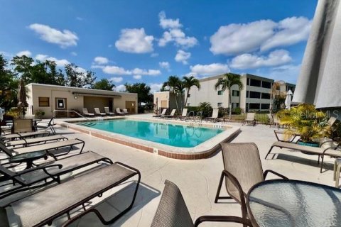 Condo in Punta Gorda, Florida, 2 bedrooms № 2111254 - photo 5