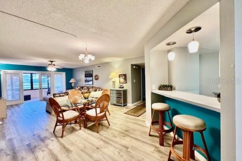Condo in Punta Gorda, Florida, 2 bedrooms № 2111254 - photo 11