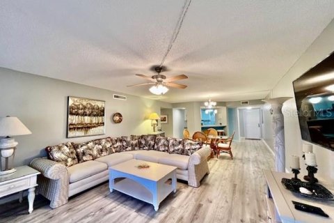 Condo in Punta Gorda, Florida, 2 bedrooms № 2111254 - photo 12