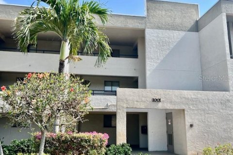Condo in Punta Gorda, Florida, 2 bedrooms № 2111254 - photo 2