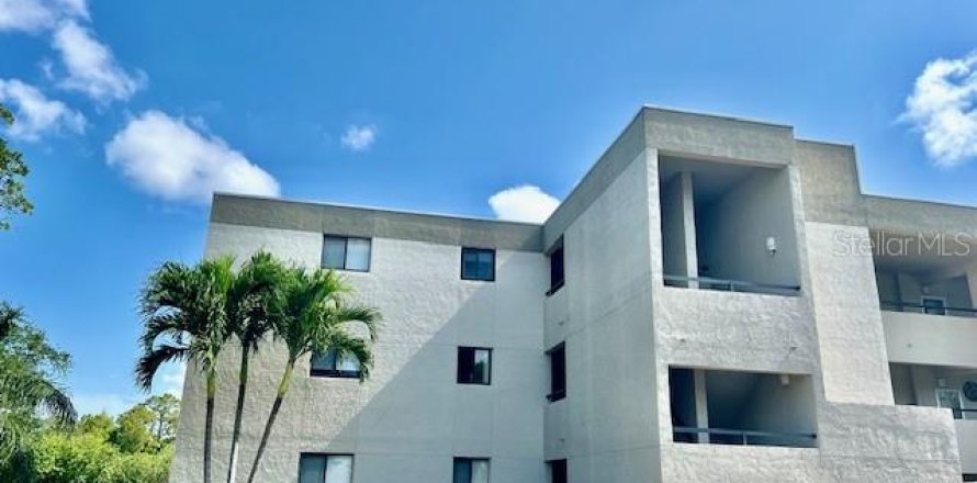 Condo in Punta Gorda, Florida, 2 bedrooms № 2111254