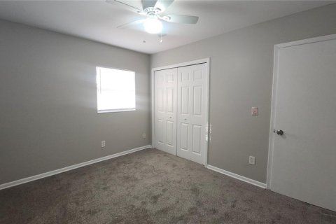 House in Brandon, Florida 3 bedrooms, 112.41 sq.m. № 2232914 - photo 8