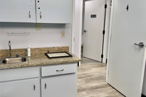 Immobilier commercial à vendre à Sebring, Floride: 3981.42 m2 № 2108655 - photo 10