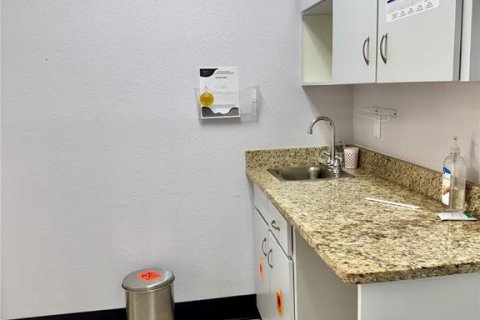 Immobilier commercial à vendre à Sebring, Floride: 3981.42 m2 № 2108655 - photo 4